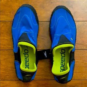Speedo swim shoes